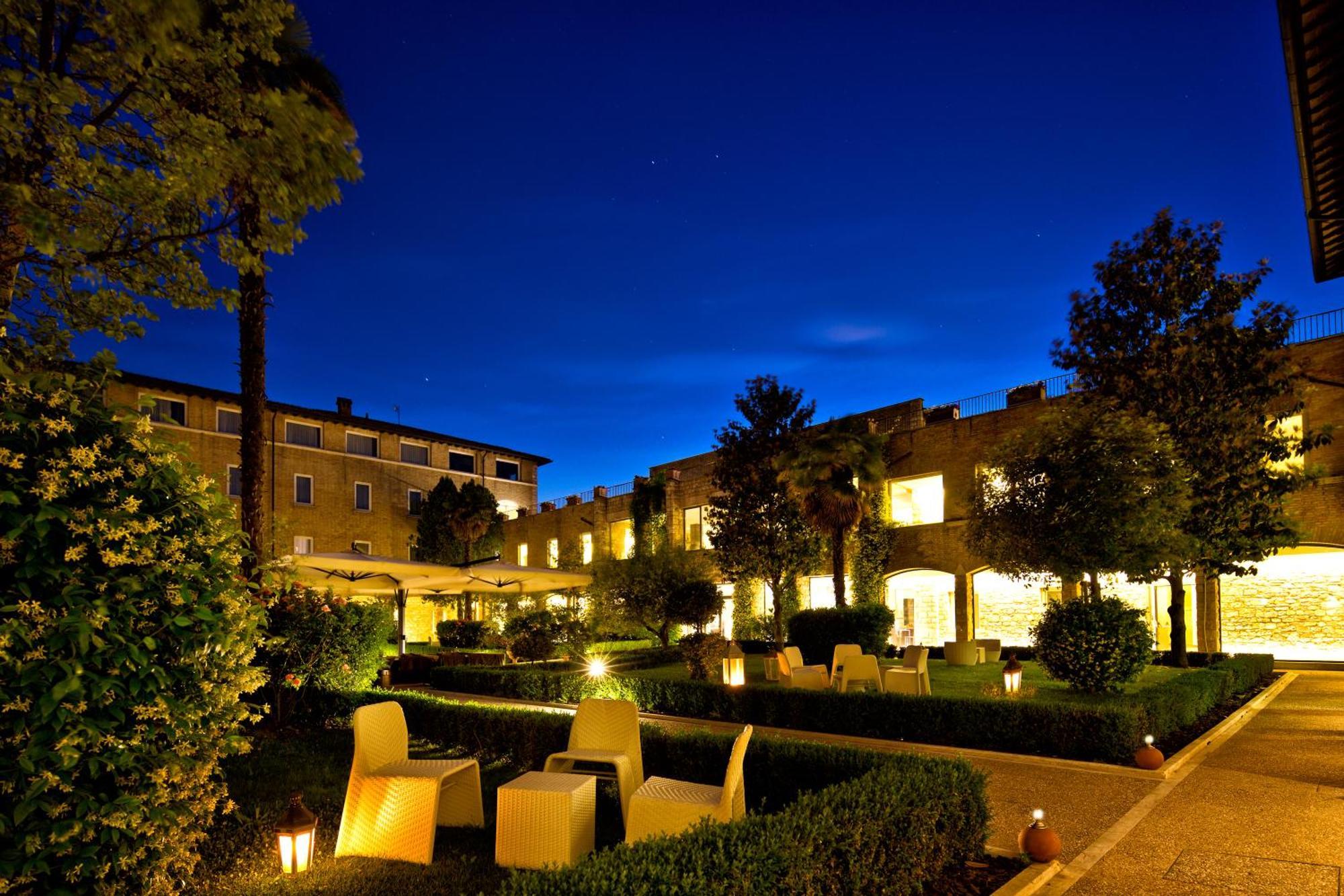 TH Assisi - Hotel Cenacolo Esterno foto